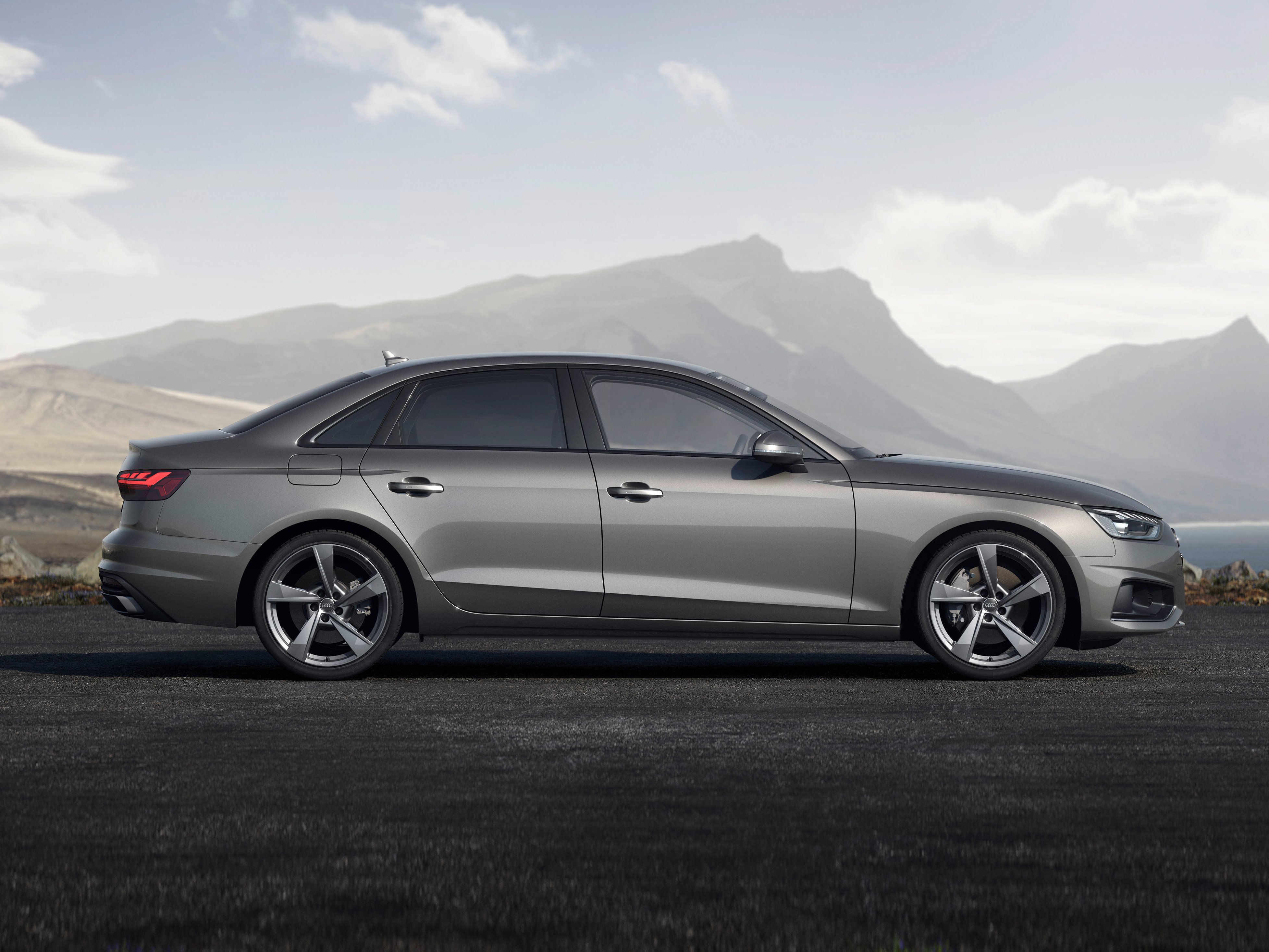 audi-A4-Berlinegallery_2.png
