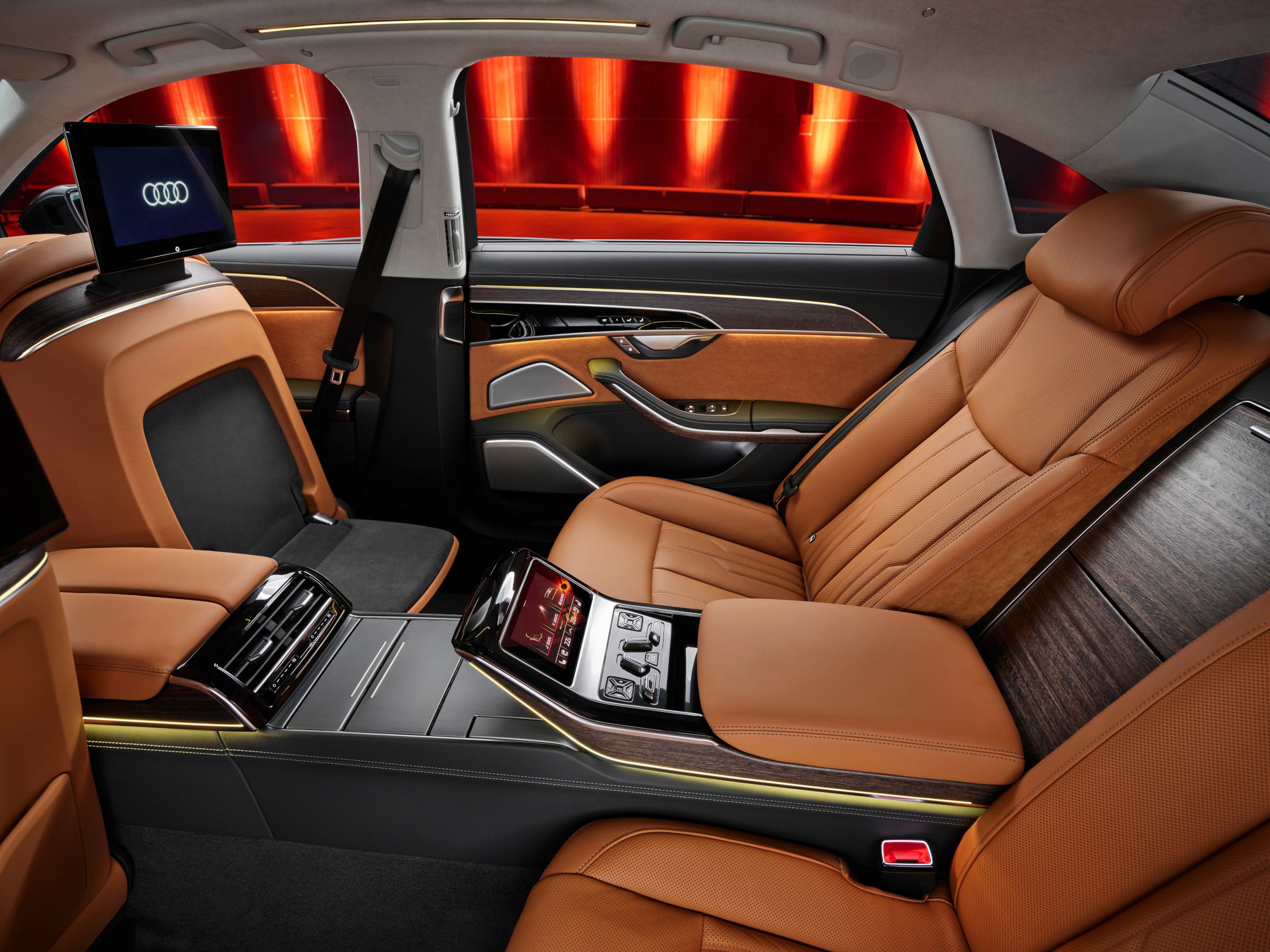audi-A8gallery_2.png
