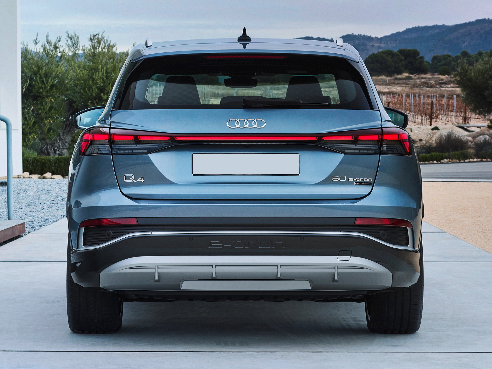 audi-Q4-e-trongallery_4.png