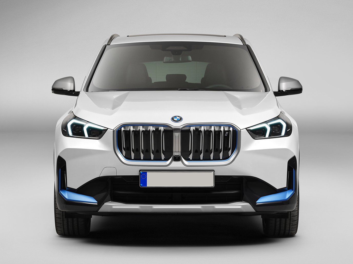 bmw-Nouvelle-iX1gallery_5.png