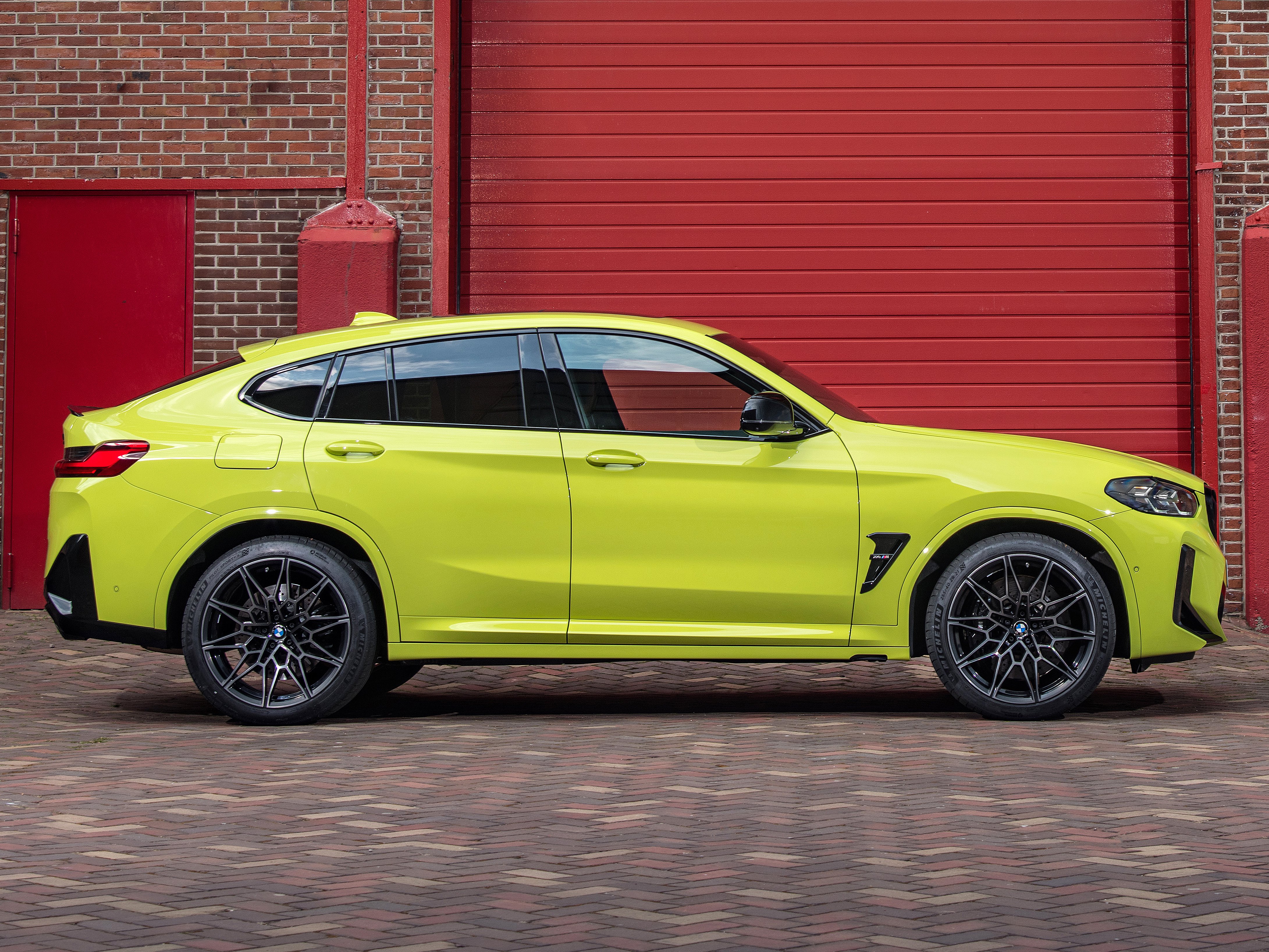 bmw-X4-M-Competitiongallery_3.png