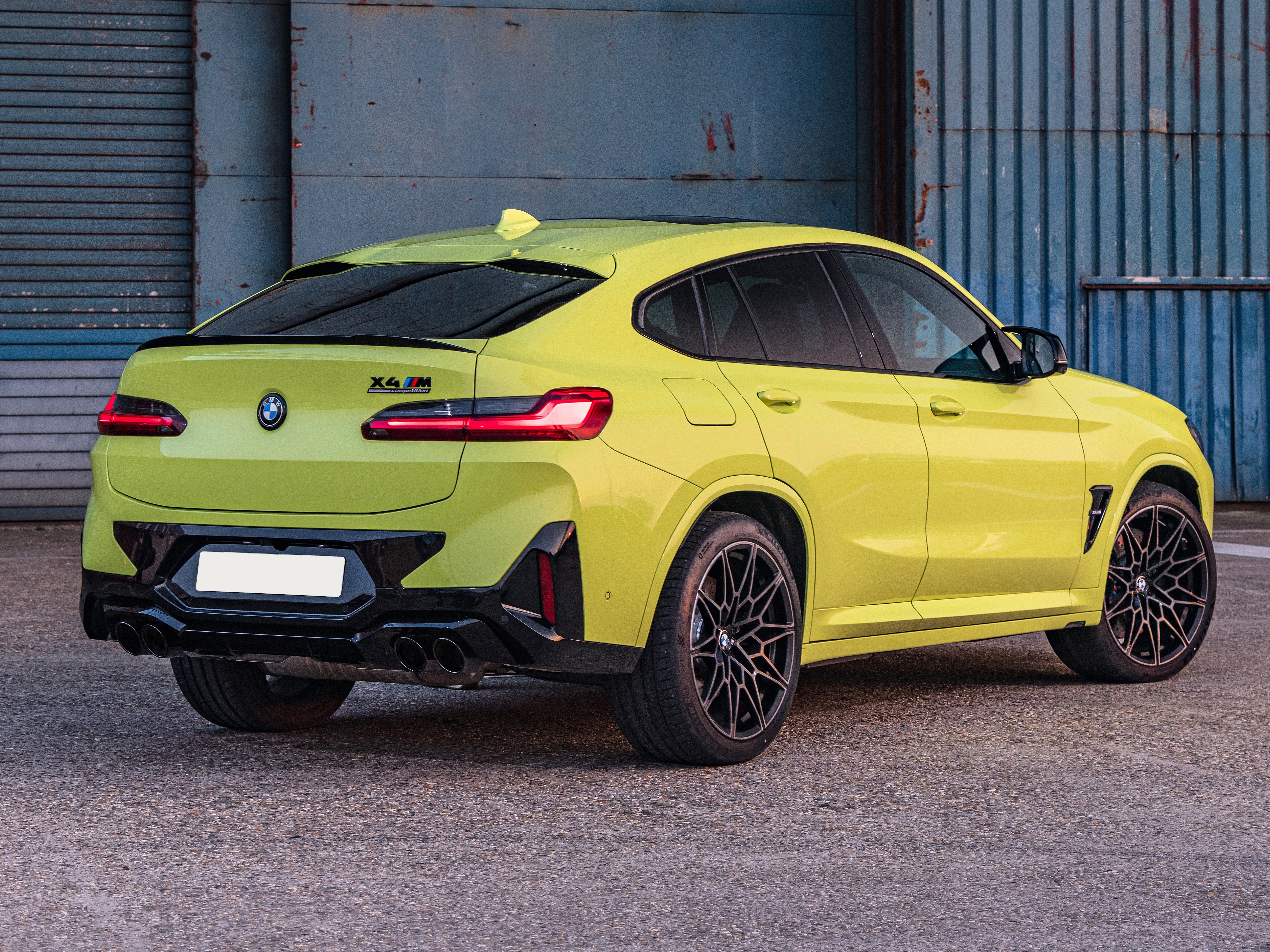 bmw-X4-M-Competitiongallery_4.png