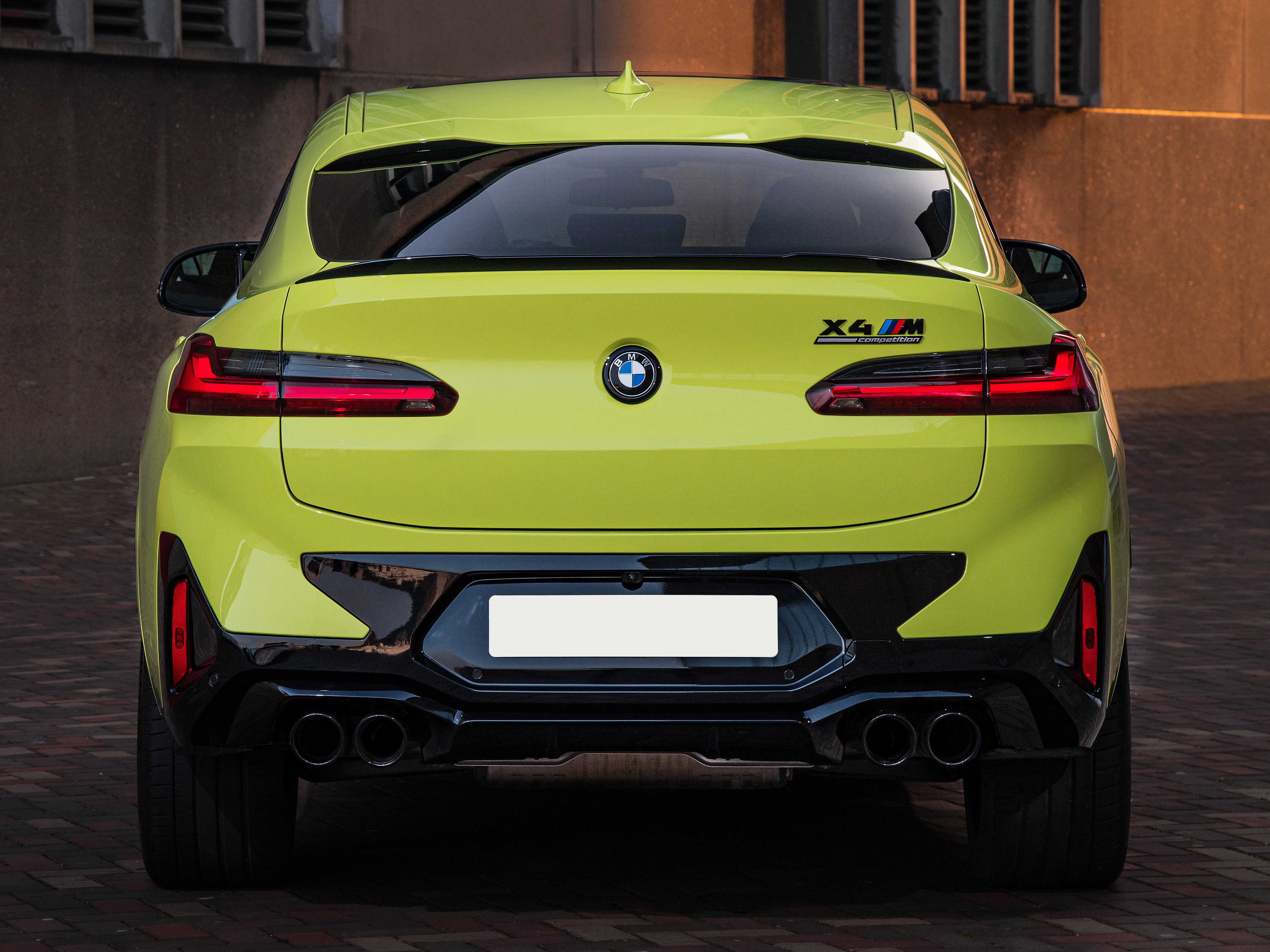 bmw-X4-M-Competitiongallery_5.png