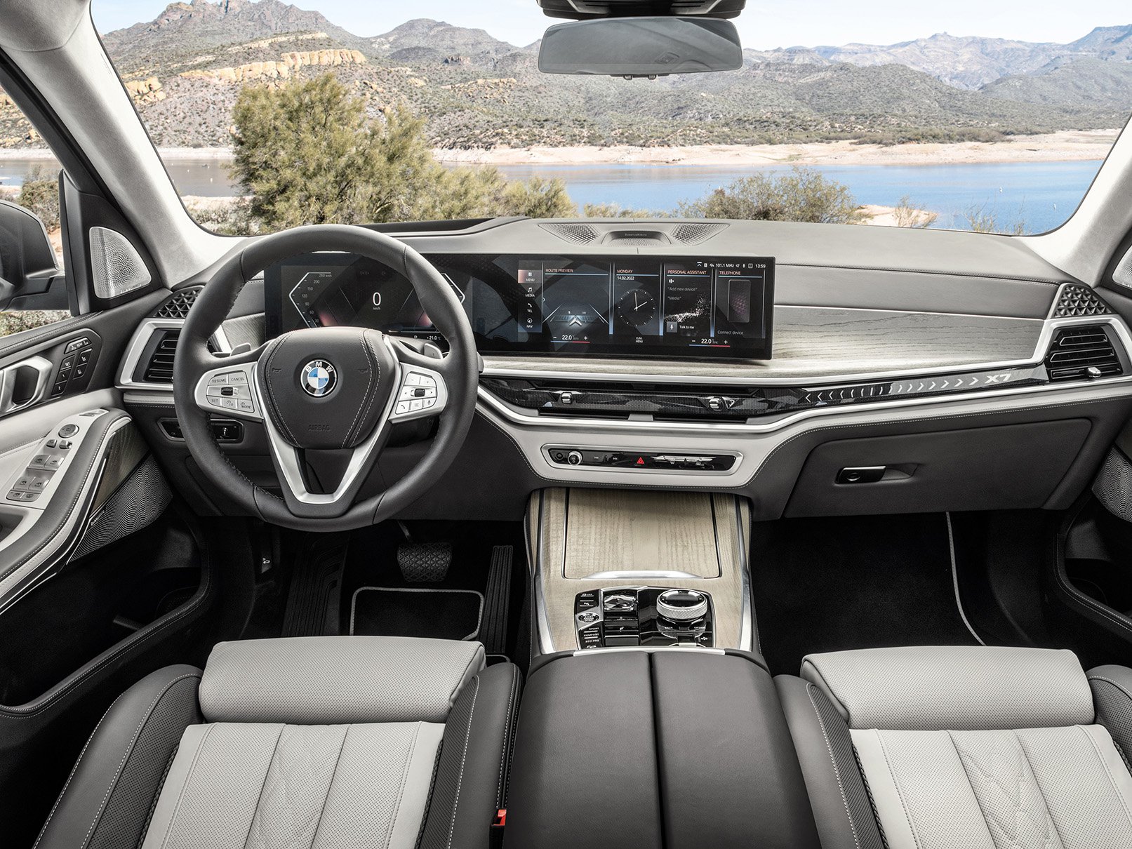 bmw-X7gallery_1.png