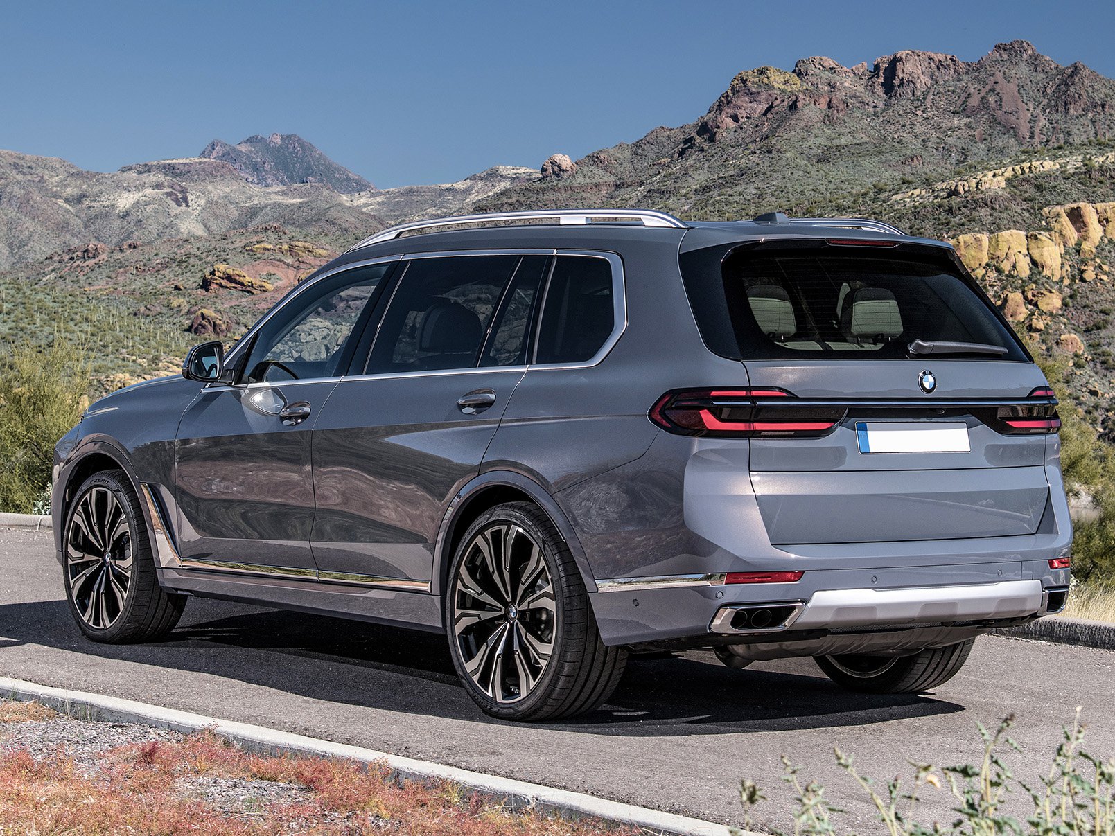 bmw-X7gallery_4.png