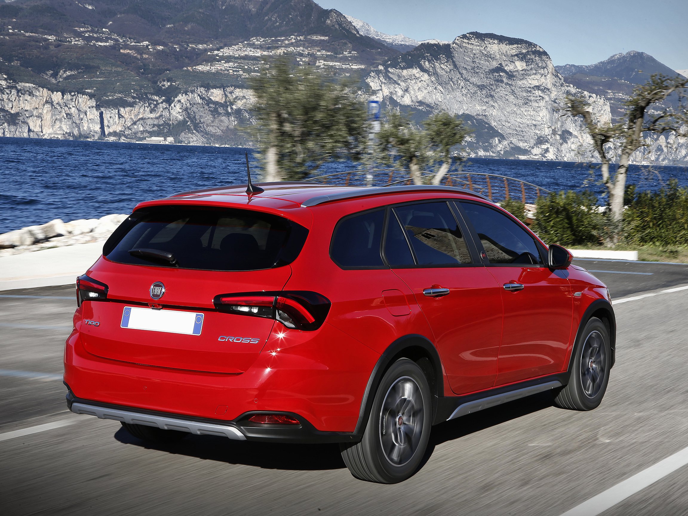fiat-Tipo-Station-Wagongallery_4.png