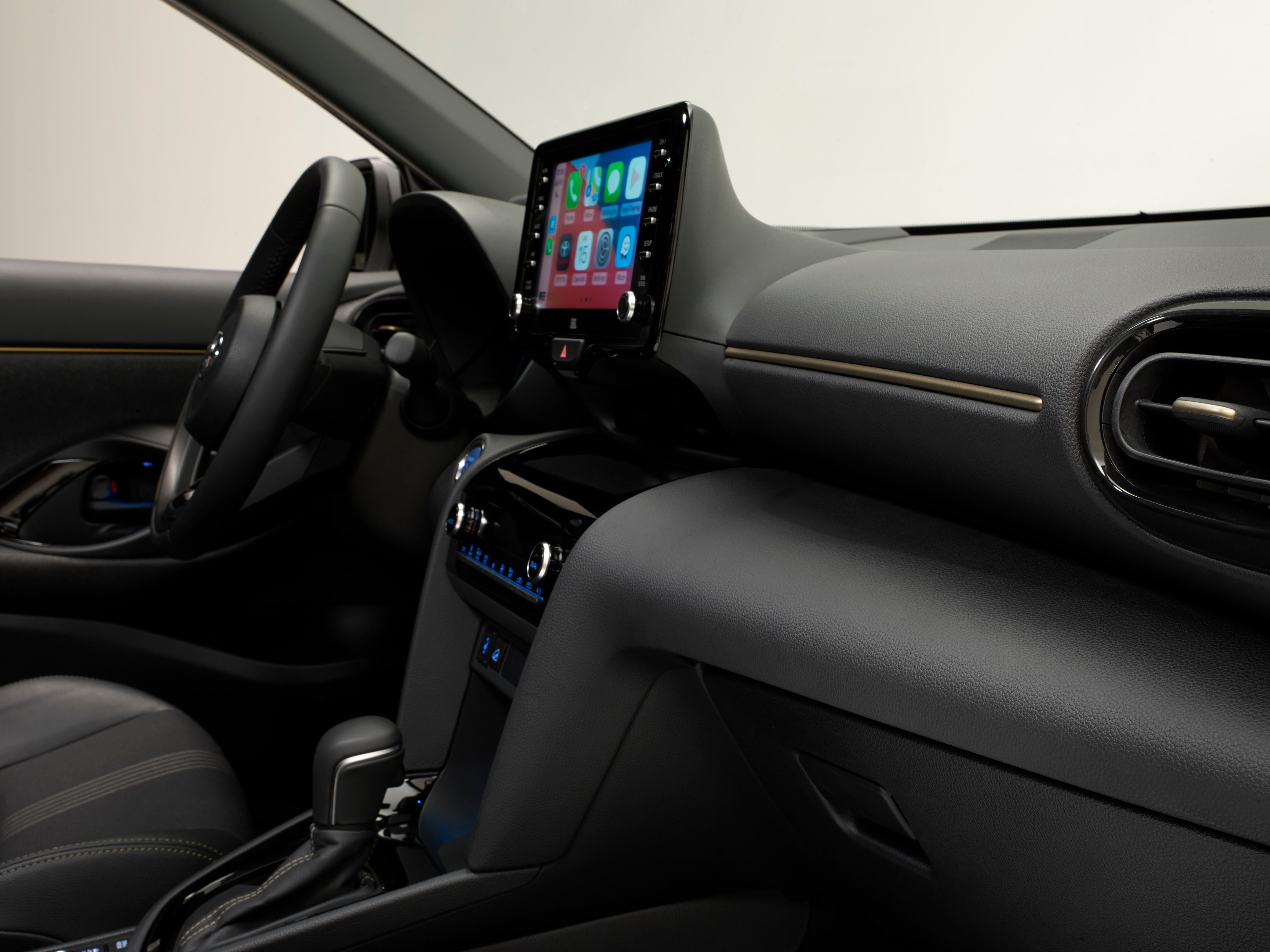 toyota-Yaris-Cross-Hybridegallery_2.png